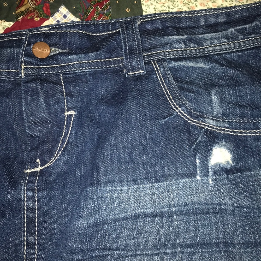 Ragged denim skirt